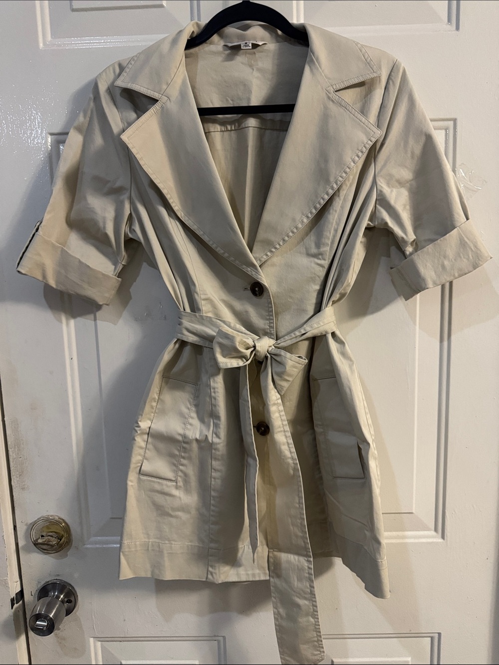 CAbi Cream Short-Sleeve Tie-Waist Trench
